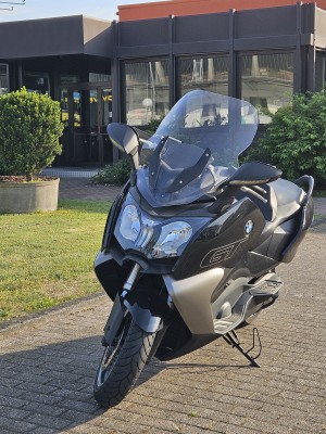 bmw1.jpg